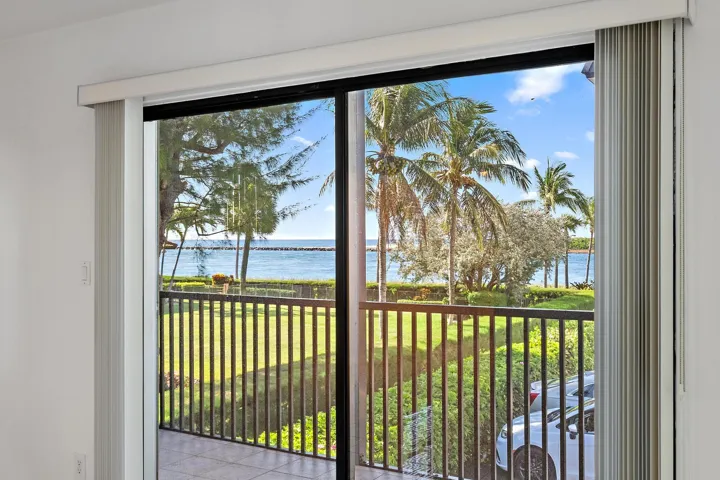 300 Inlet Way 3 Living View 2