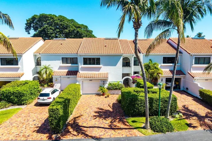 041-5560NorthOceanBoulevard-10B-OceanRid