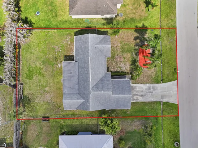 390 SE Cork Rd.