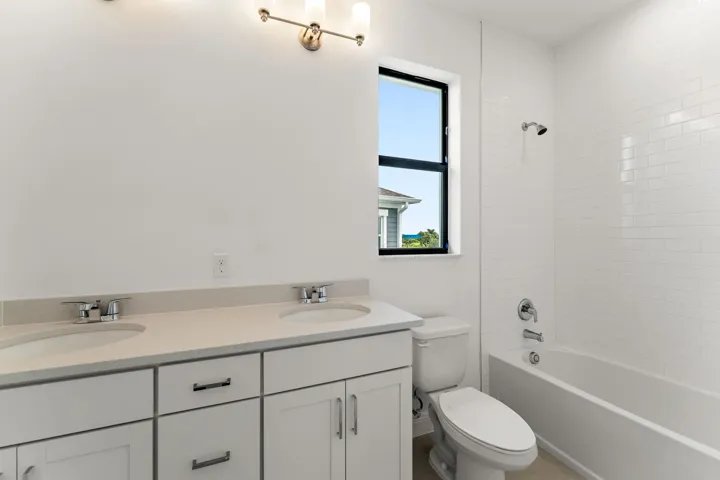 US_SEF_DAHLBERG_LOT 194_BATH 2