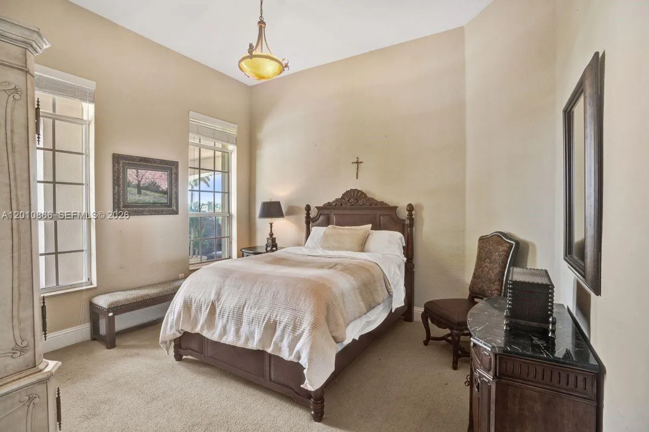 Property photo 43