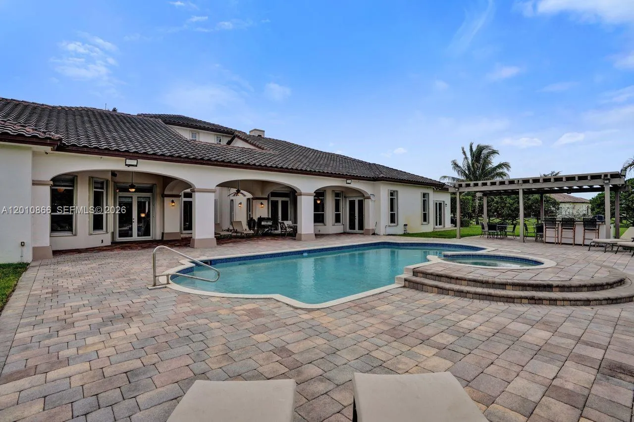Property photo 31