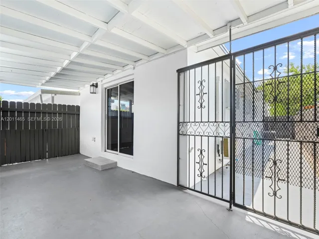 Photo 30