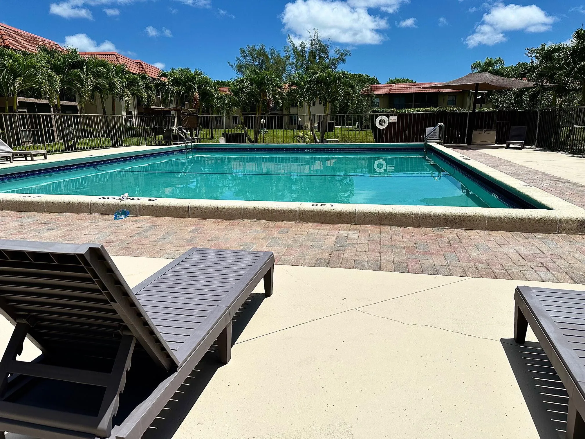 Very nice community pool nearby