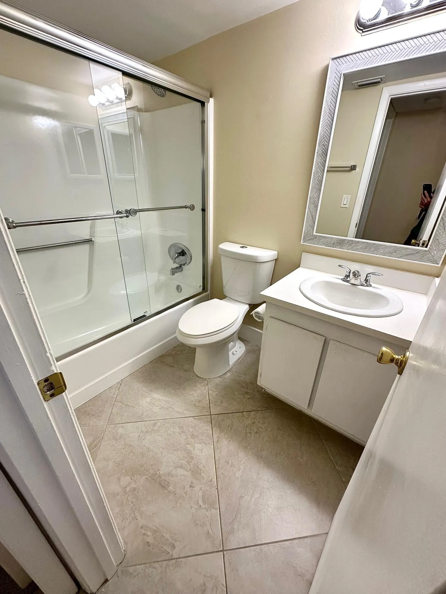 Combo tub/shower