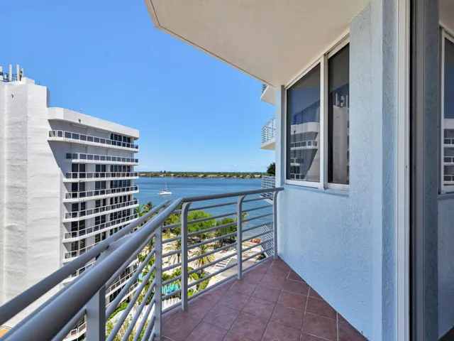 Balcony for views, cocktails and coffee