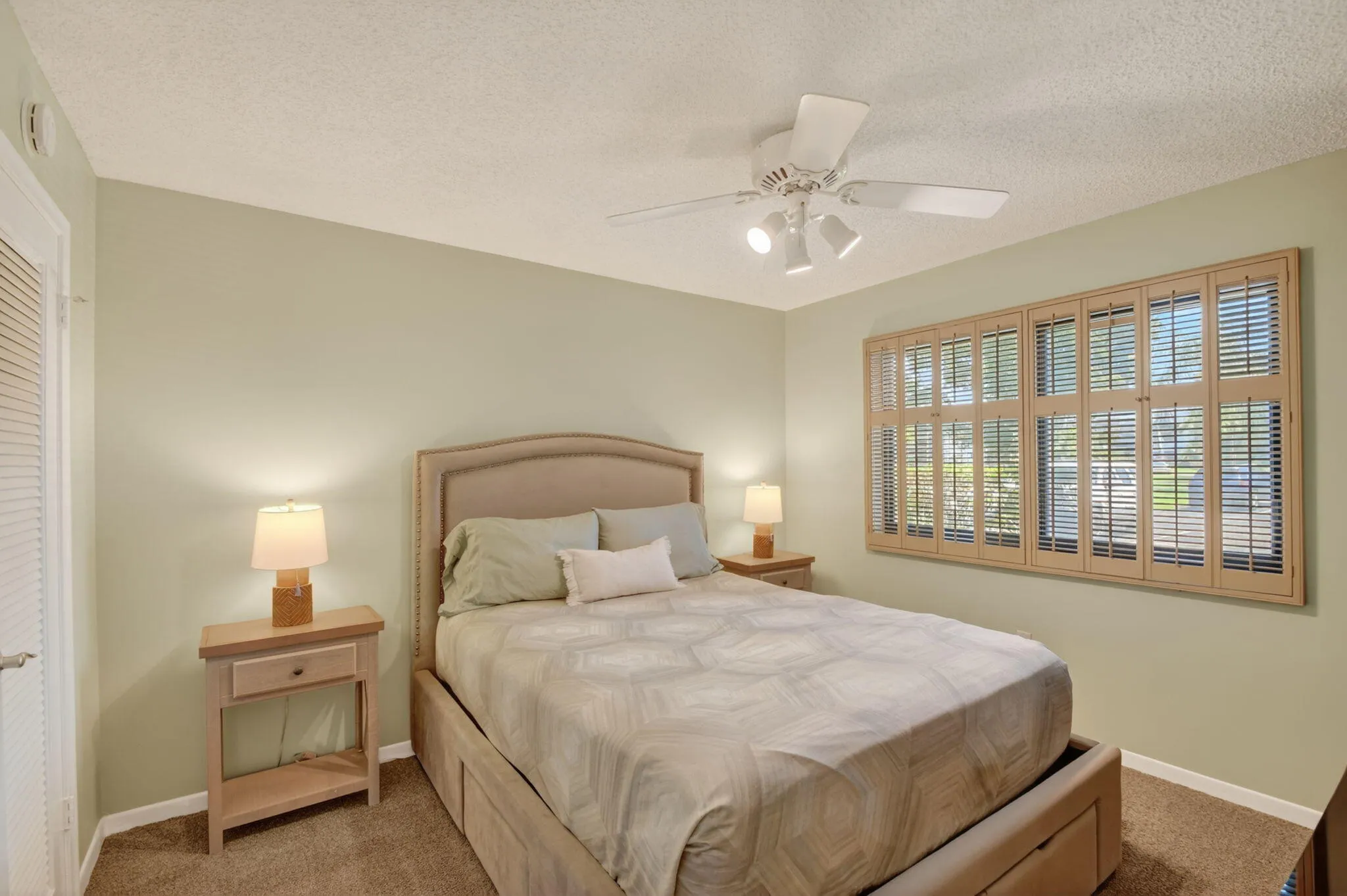 Guest bedroom