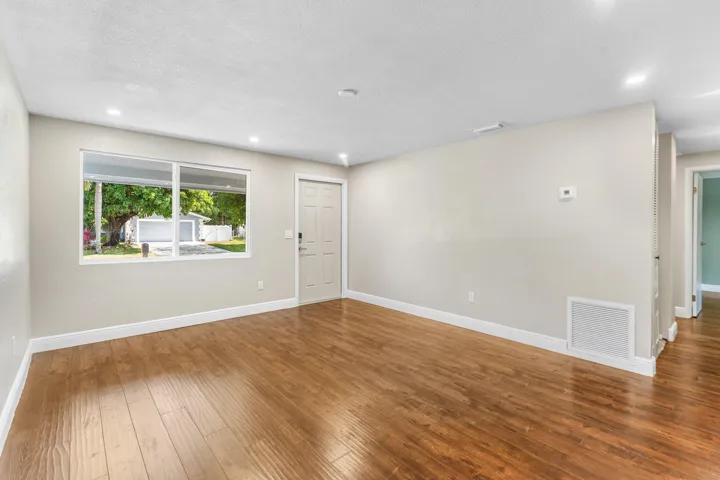 007-4714WaditaKaWay-WestPalmBeach-FL-334