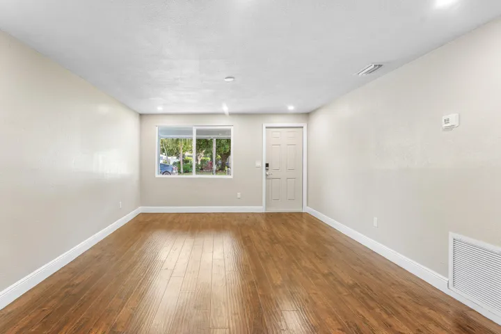 006-4714WaditaKaWay-WestPalmBeach-FL-334