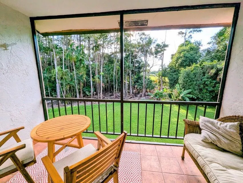 PEACEFUL GARDEN VIEW