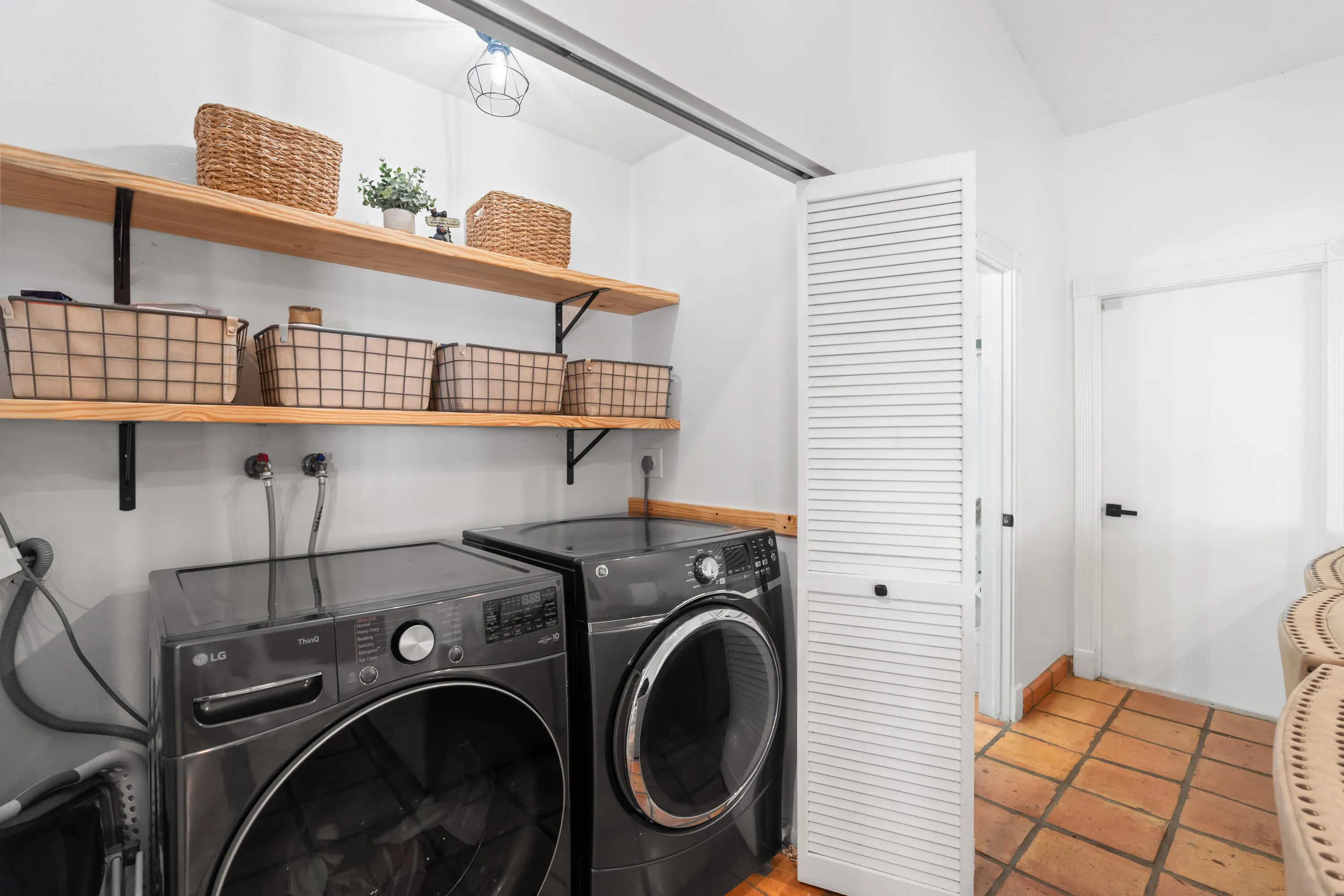 Laundry closet with new washer (2025)