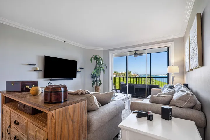 Living room perspective