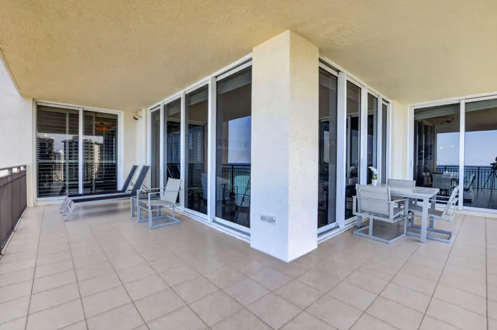 Wrap around balcony