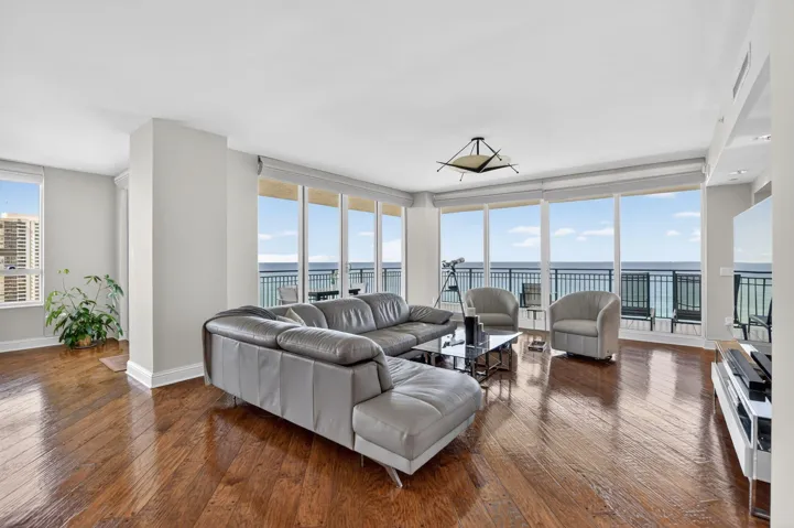 Direct Ocean Views