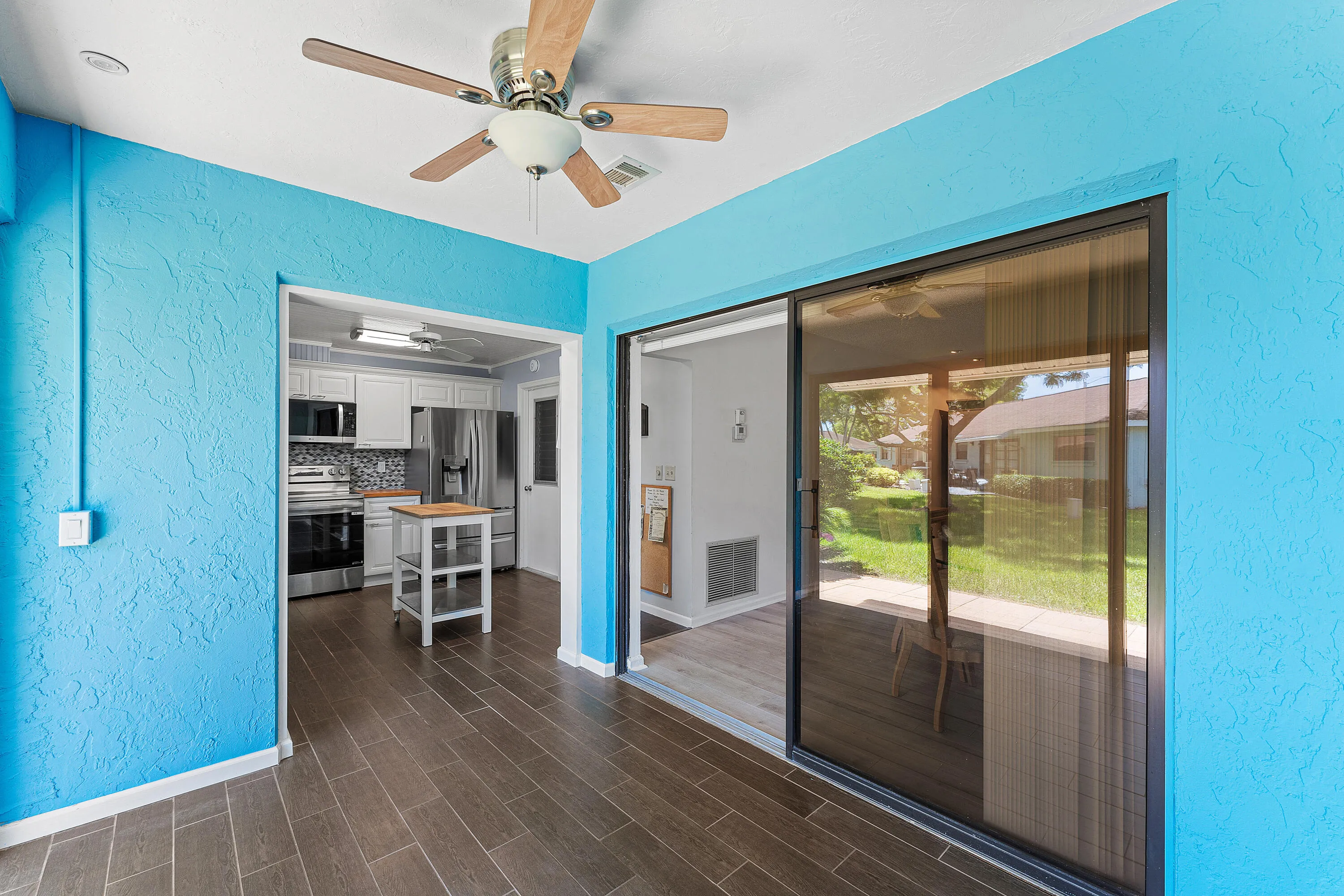 FLORIDA ROOM