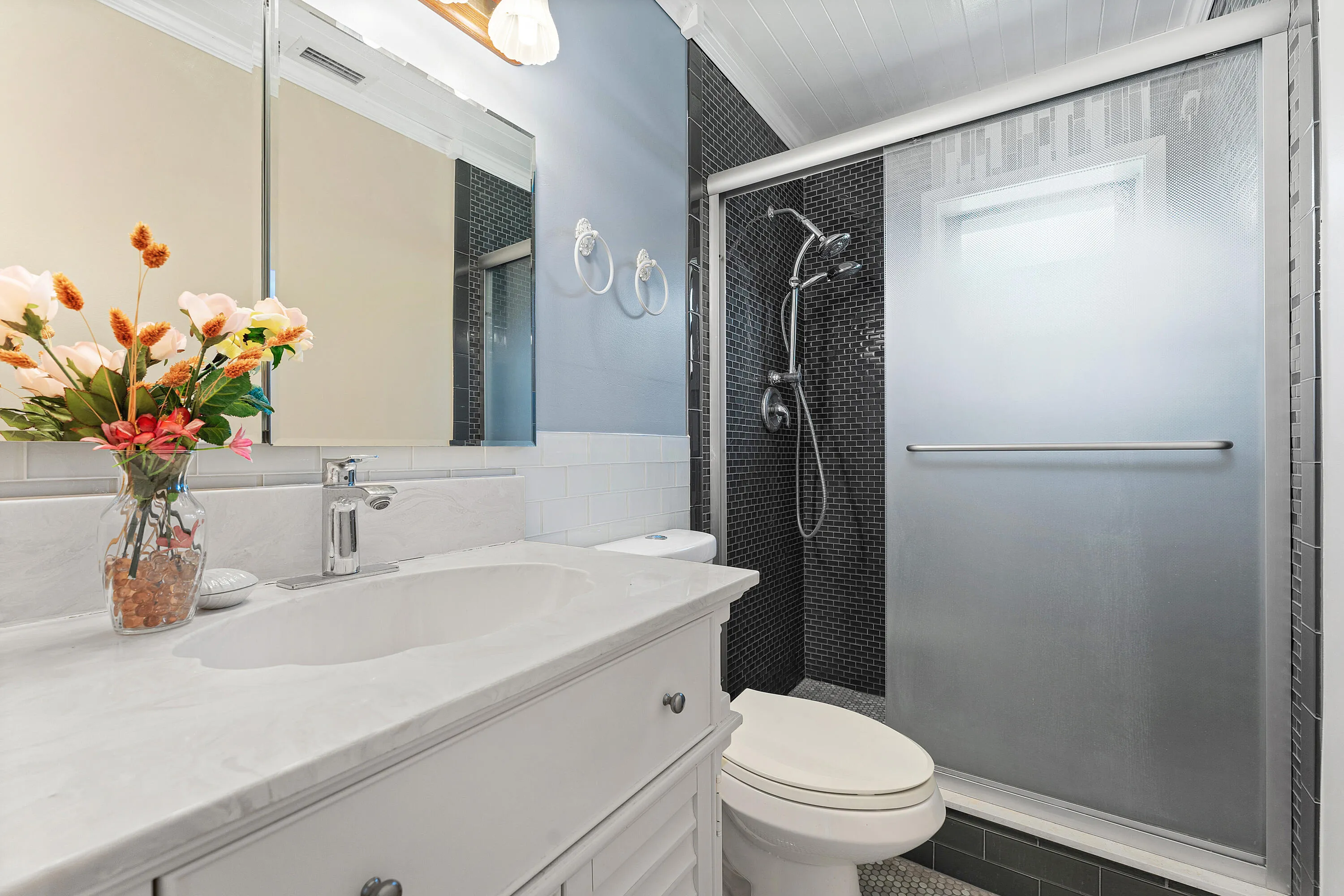 GUEST BATHROOM