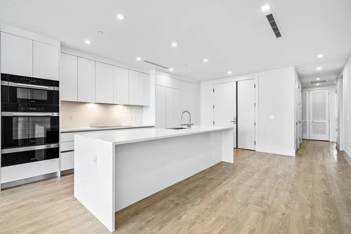 005-220LakeShoreDrive-1508-LakePark-FL-3