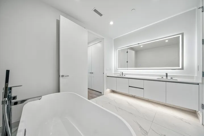 019-220LakeShoreDrive-1508-LakePark-FL-3