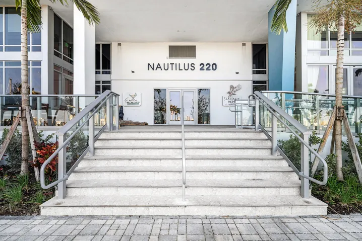 001-220LakeShoreDrive-1508-LakePark-FL-3