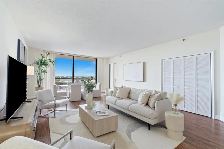 03-1300 S Ocean Blvd Apt 705 Pompano Bea