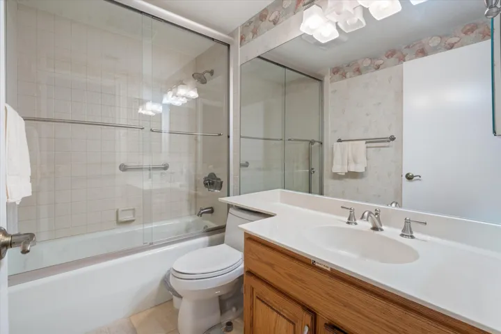 21-1300 S Ocean Blvd Apt 705 Pompano Bea