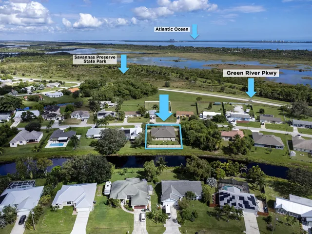 Prime East ofUS1 location near beaches, boating, and trails