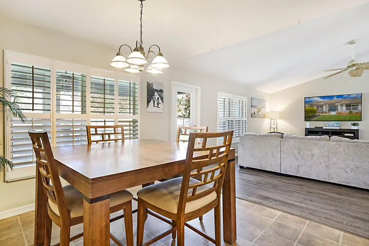 1298 SW Byron St -15
