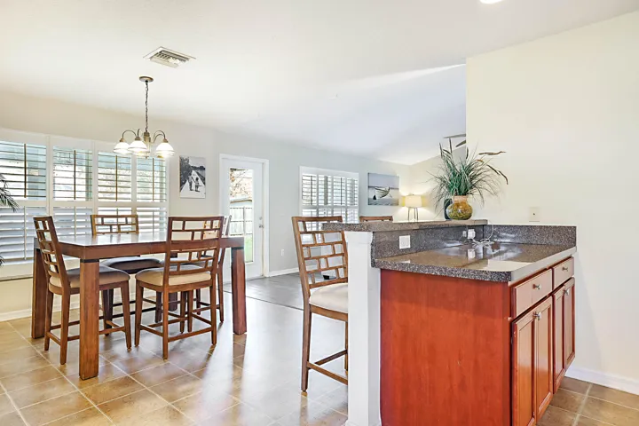 1298 SW Byron St -18