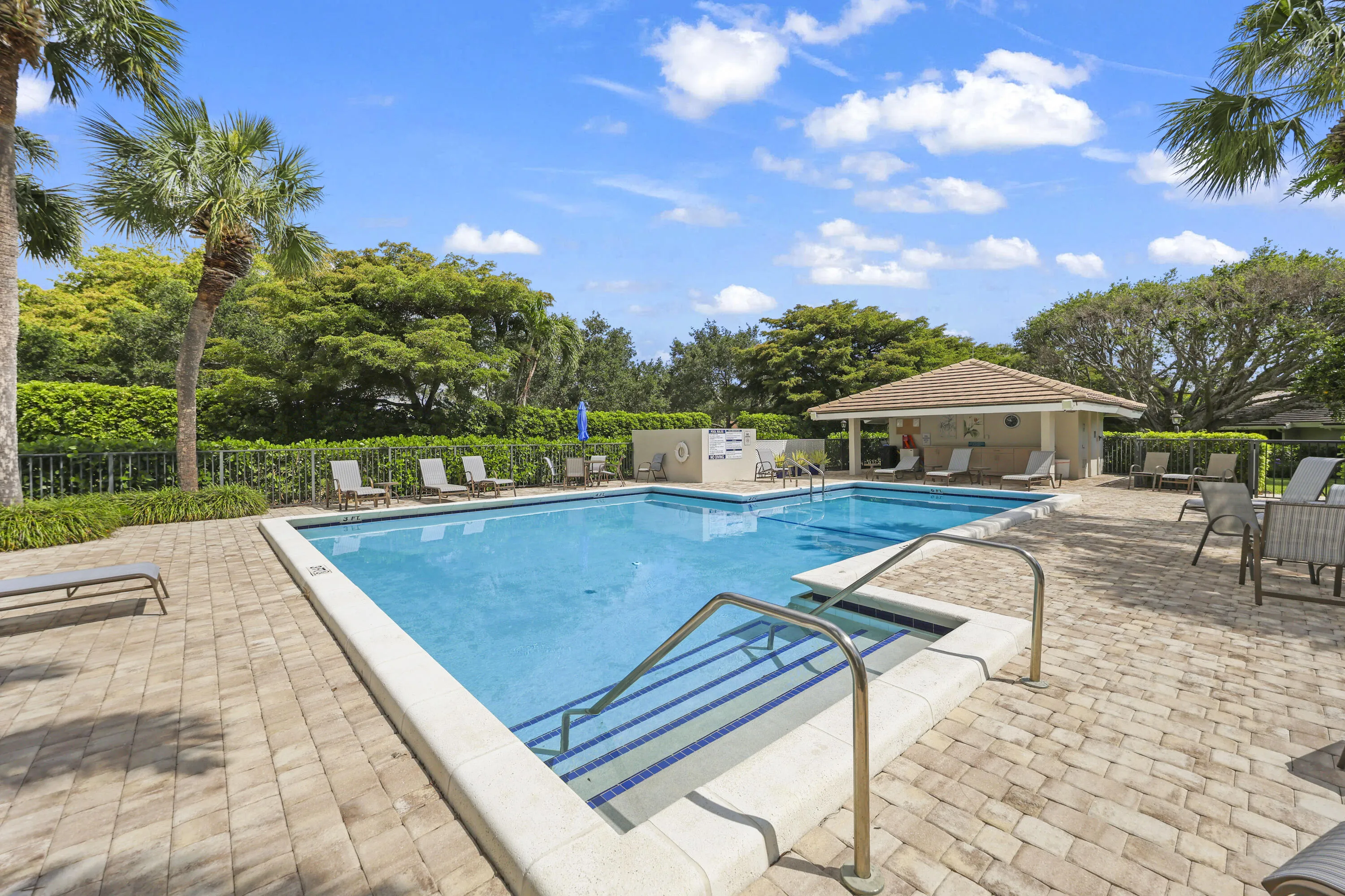 3660 Freshwater Drive - 30.jpg-FULL