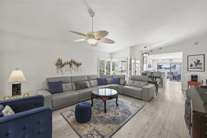 3660 Freshwater Drive - 18.jpg-FULL