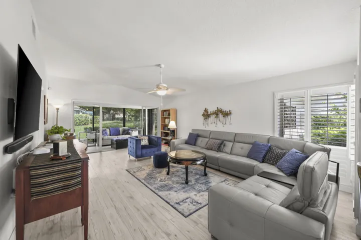 3660 Freshwater Drive -​​‌​​​​‌​​‌‌​‌‌​​​‌‌​‌​‌​‌​​​‌​​ 17.jpg-FULL