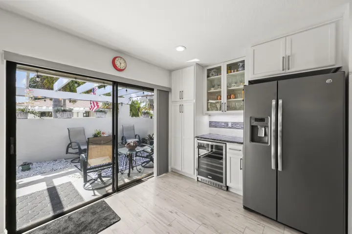 3660 Freshwater Drive - 7.jpg-FULL