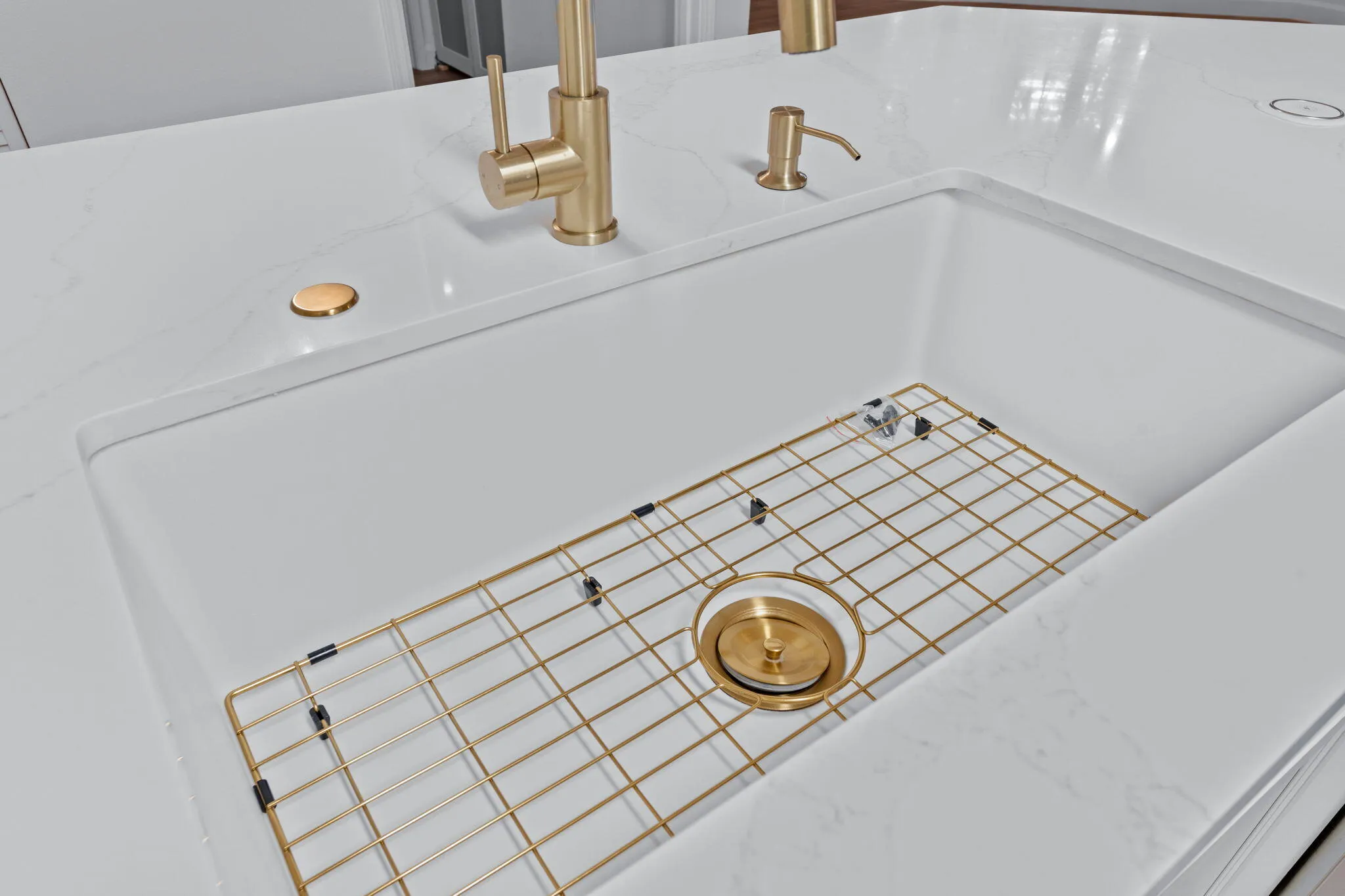 Kitchen sink