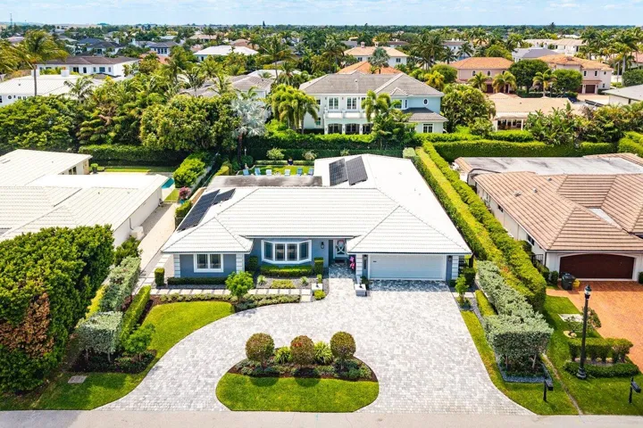 050-2177ArecaPalmRoad-BocaRaton-FL-33432