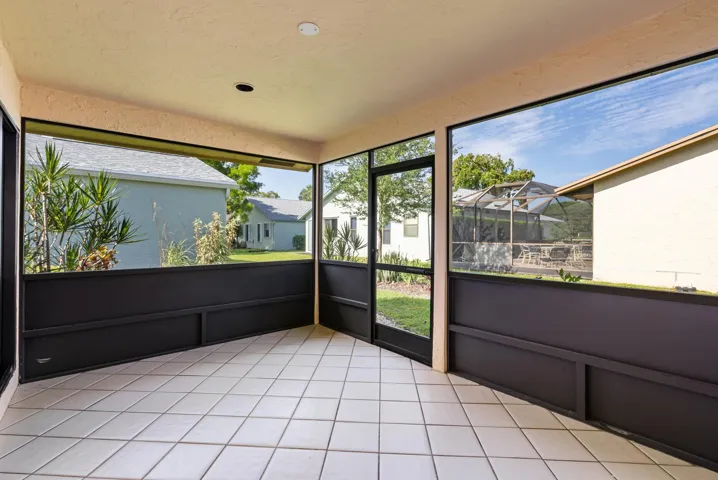 Enclosed Screened-in Patio