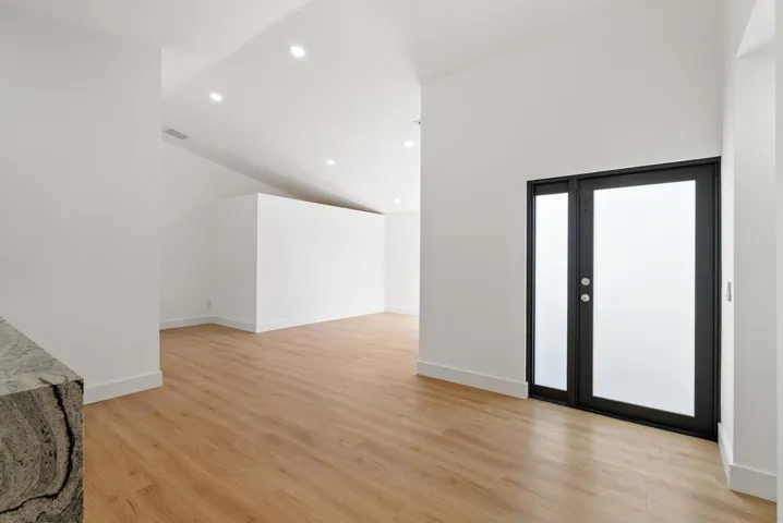 Beautiful Foyer Entrance