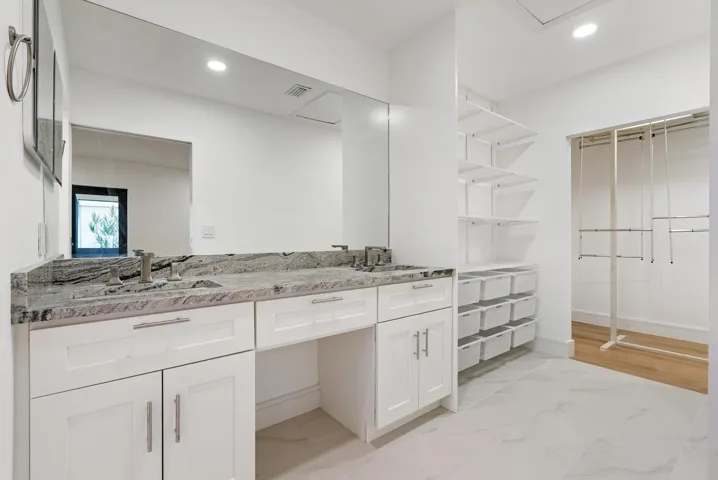 Primary Bathroom w Designer Features