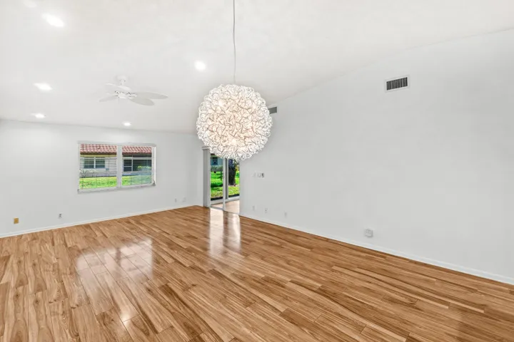 Living Dining 2