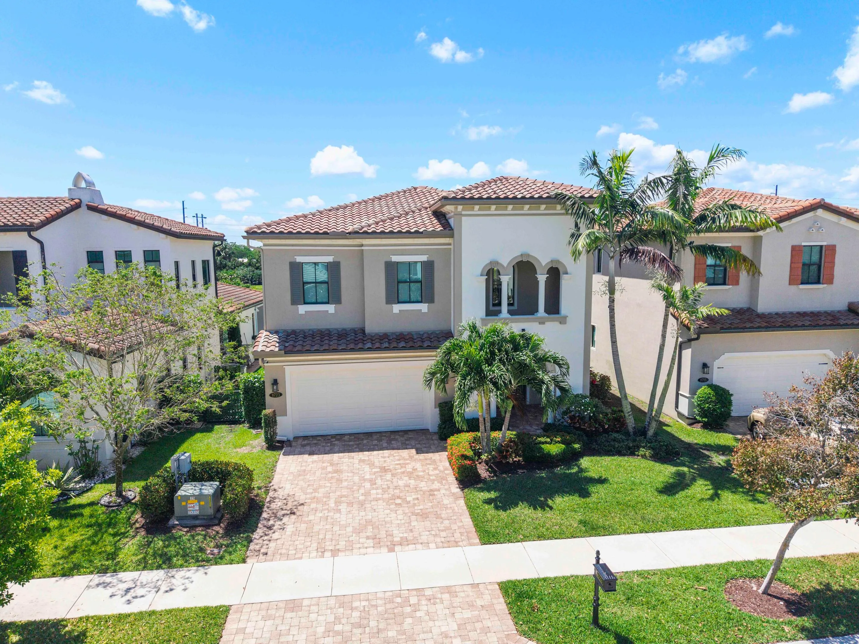 The only style elevation of this design in Palm Meadows , This Mediterranean style is such a rare and attractive view ,