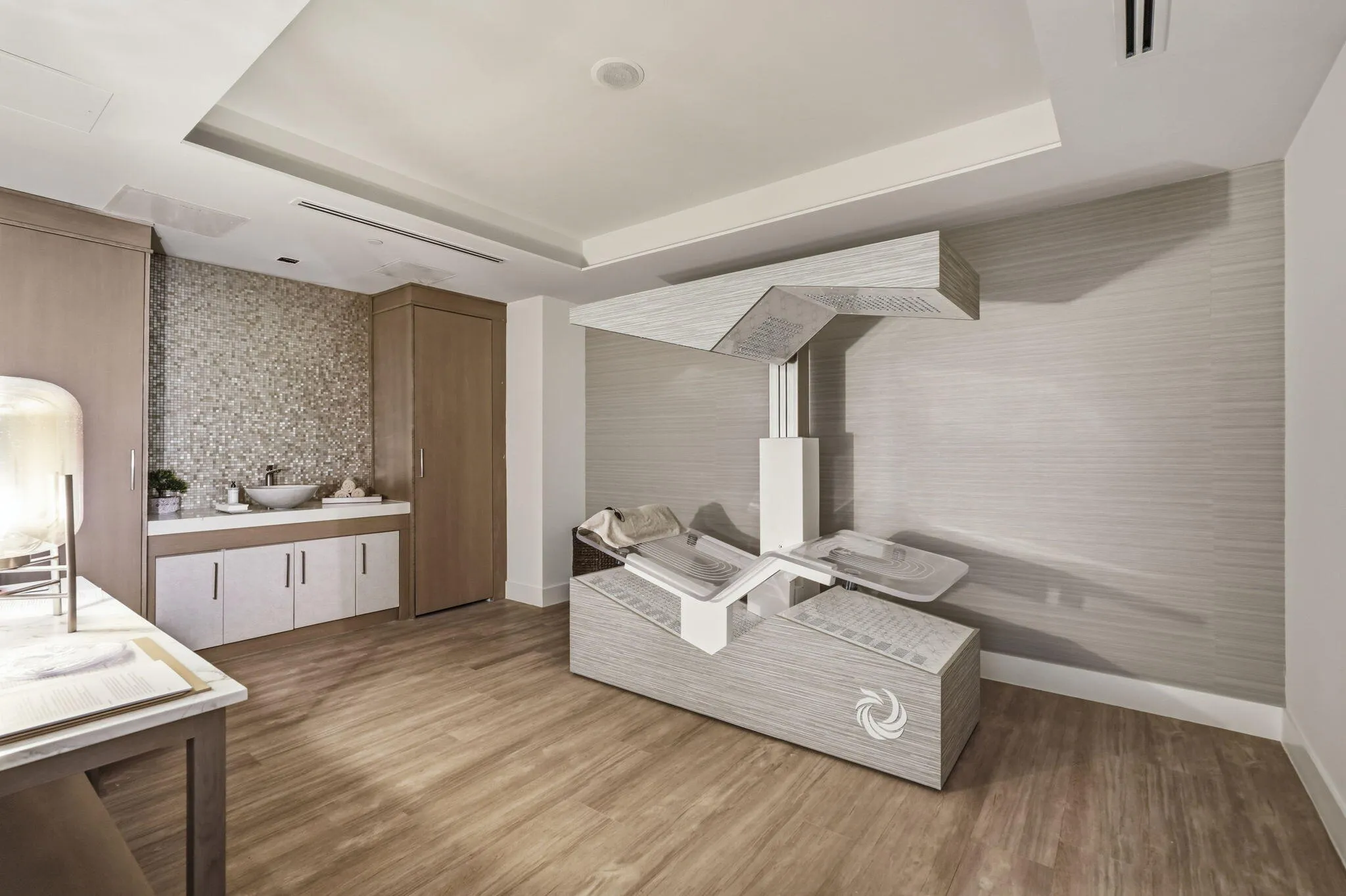 46-web-or-mls-3100_N_Ocean_Dr_Unit_H1701