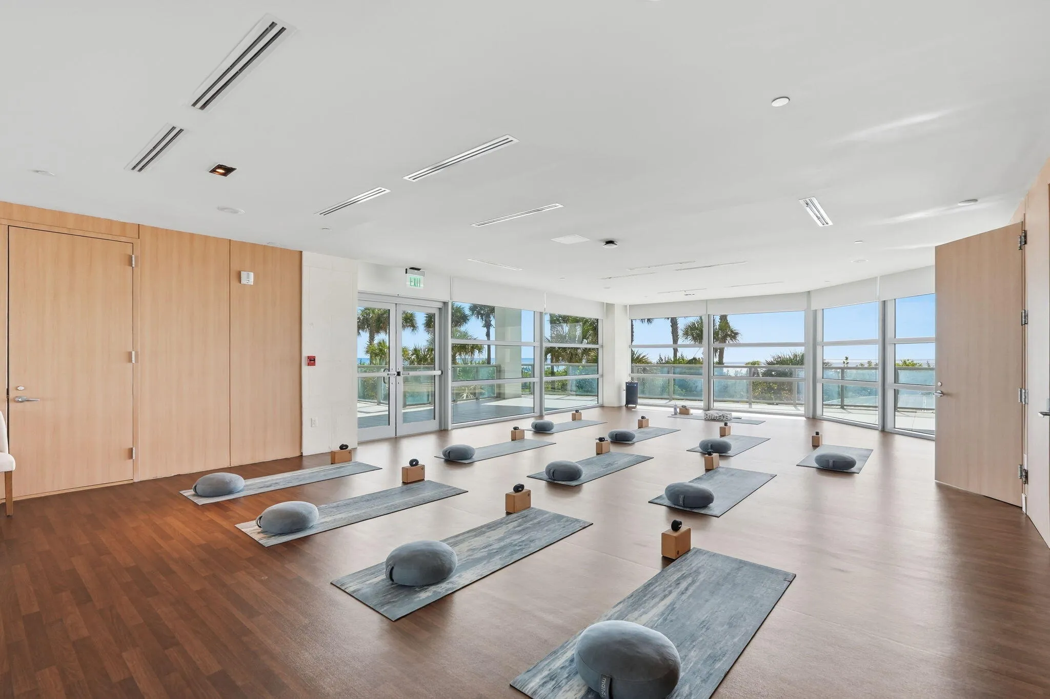 43-web-or-mls-3100_N_Ocean_Dr_Unit_H1701