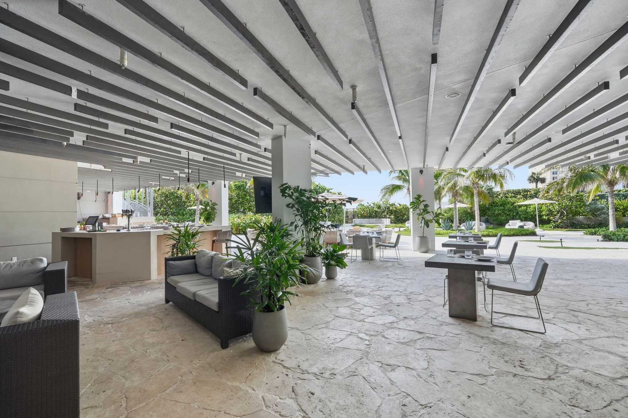 40-web-or-mls-3100_N_Ocean_Dr_Unit_H1701