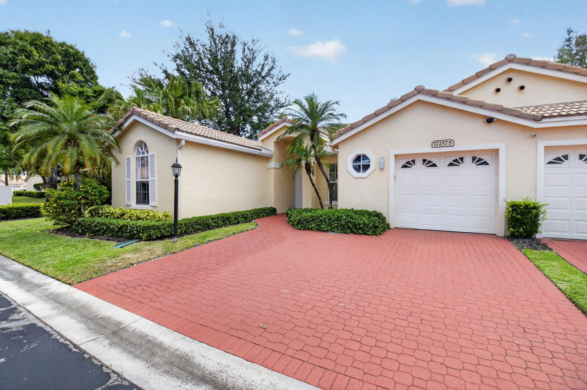2car driveway