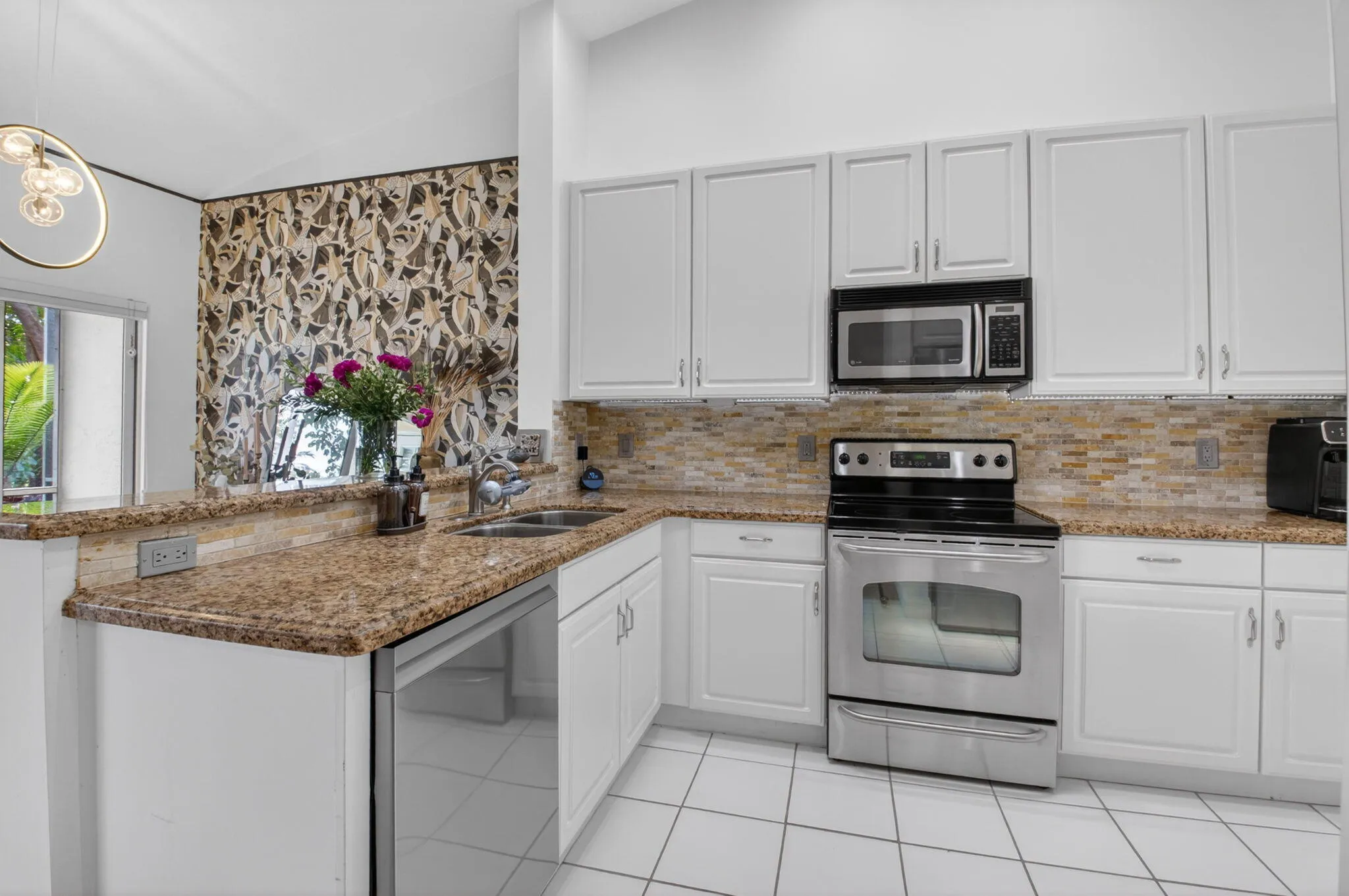 Open Kitchen