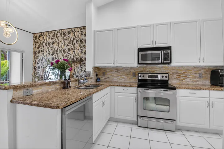 Open Kitchen