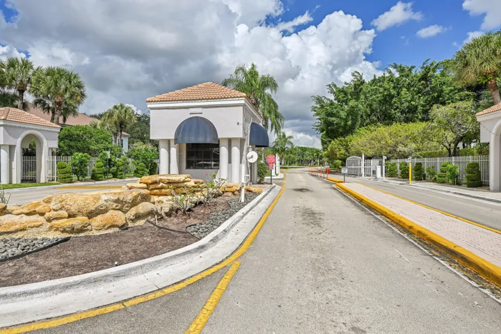 entrance to platina