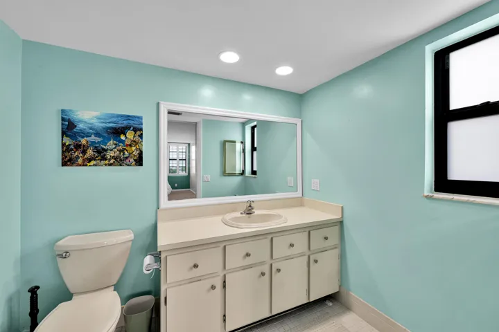 Master Bath Big Walkin Closet Walkin Shower West facing windows with a VIEW