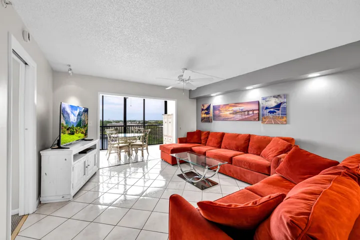 Bright and Open Floorplan