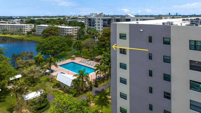 Hard to Find!! Unobstructed High Floor Views