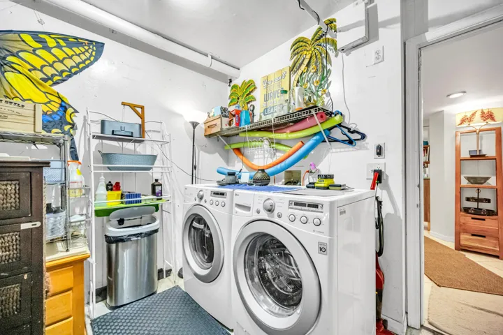 2119 SE 10TH AVE-30